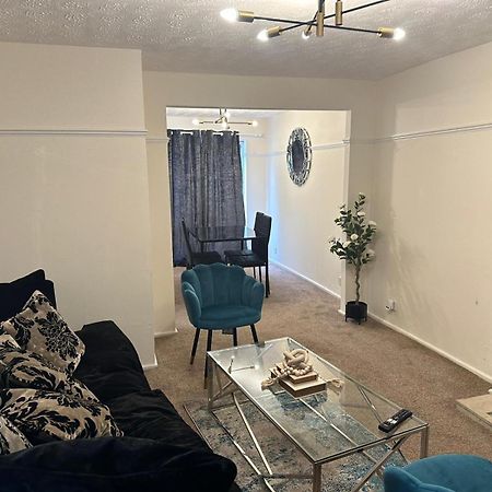 3 Bedroom Apartment Close To Manchester City Stadium And Coop Live מראה חיצוני תמונה