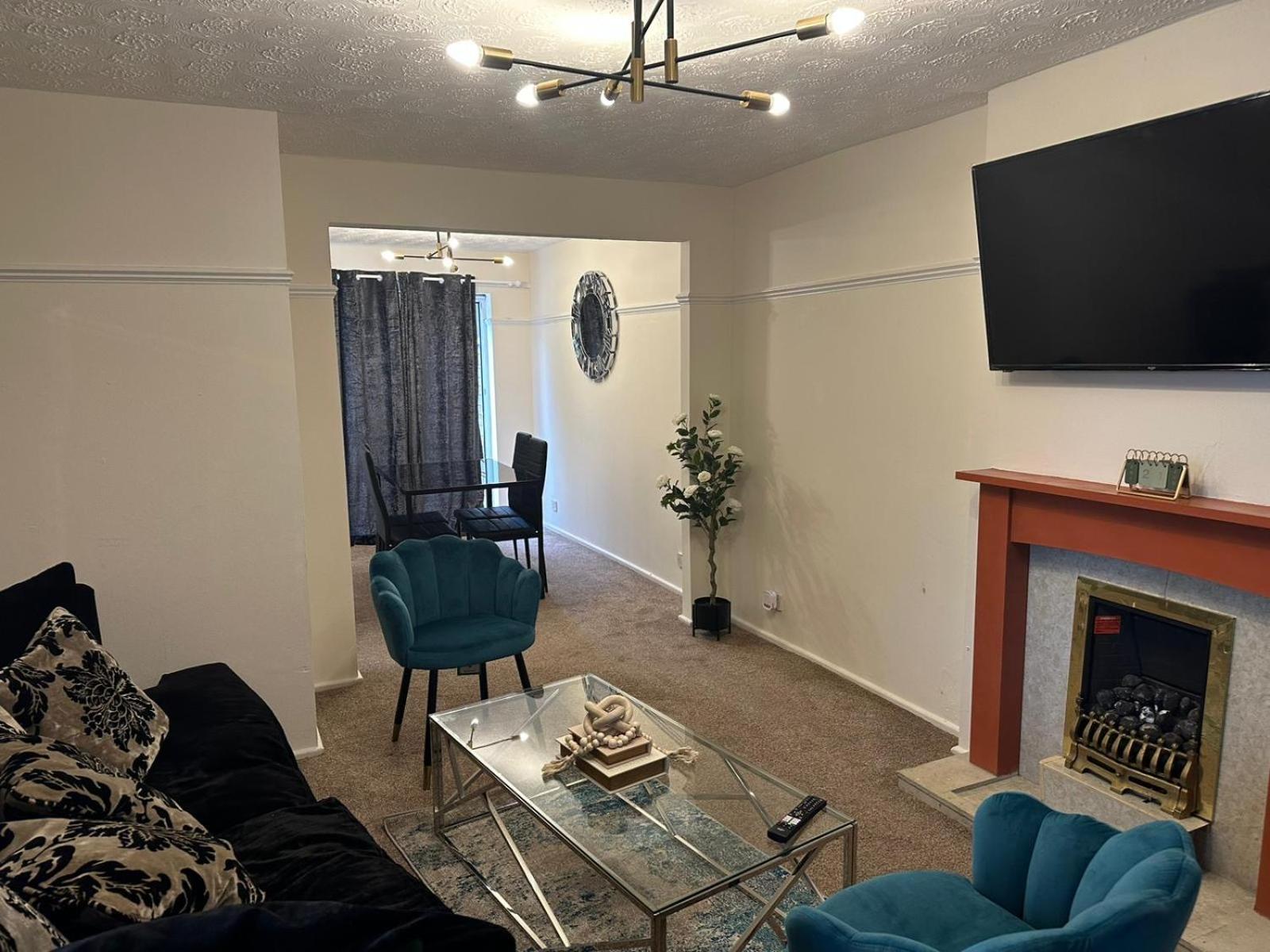 3 Bedroom Apartment Close To Manchester City Stadium And Coop Live מראה חיצוני תמונה