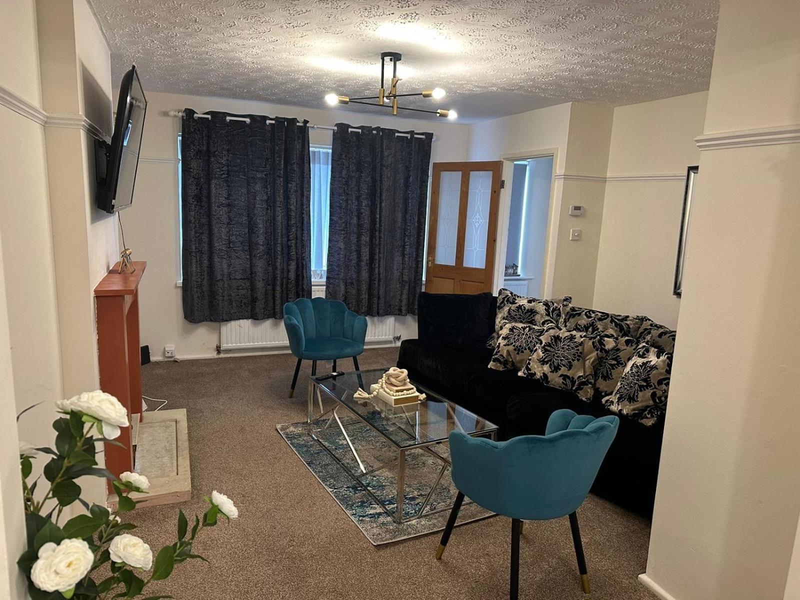 3 Bedroom Apartment Close To Manchester City Stadium And Coop Live מראה חיצוני תמונה