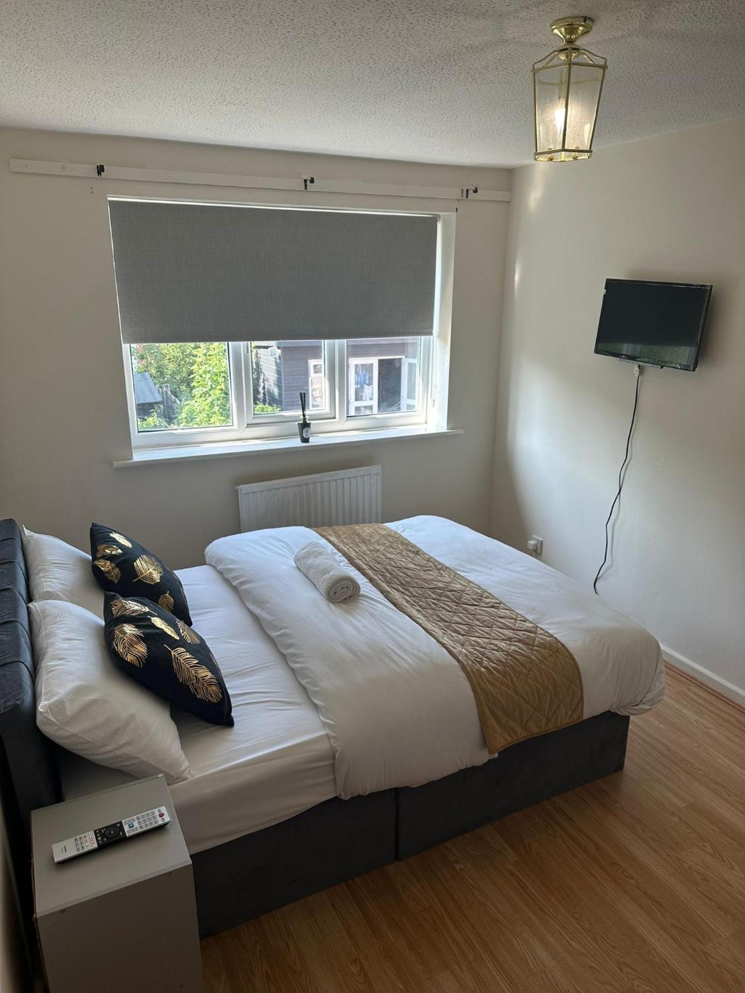 3 Bedroom Apartment Close To Manchester City Stadium And Coop Live מראה חיצוני תמונה