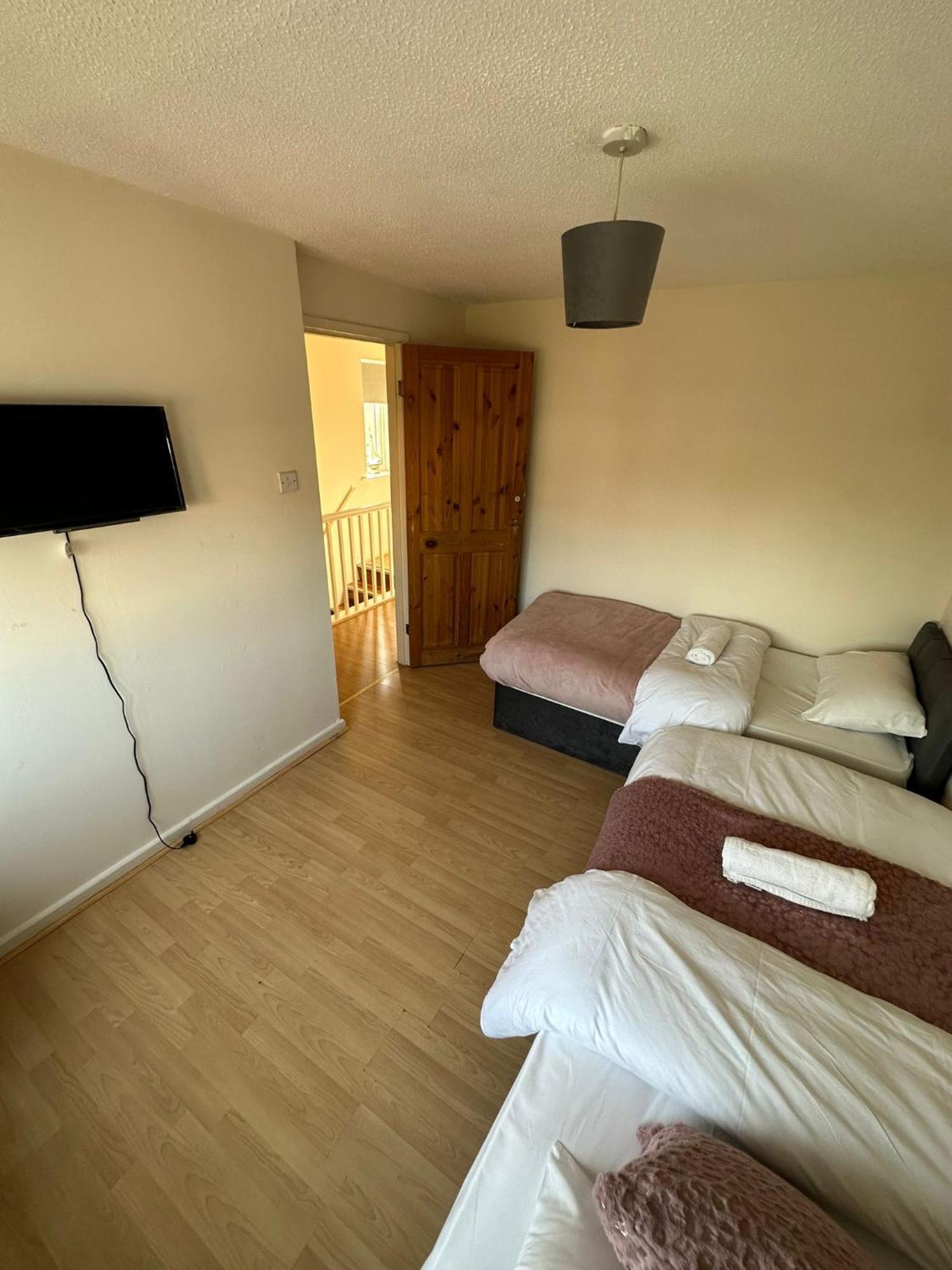 3 Bedroom Apartment Close To Manchester City Stadium And Coop Live מראה חיצוני תמונה