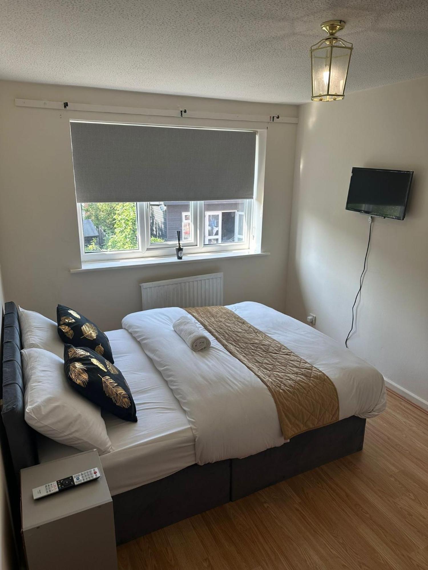 3 Bedroom Apartment Close To Manchester City Stadium And Coop Live מראה חיצוני תמונה