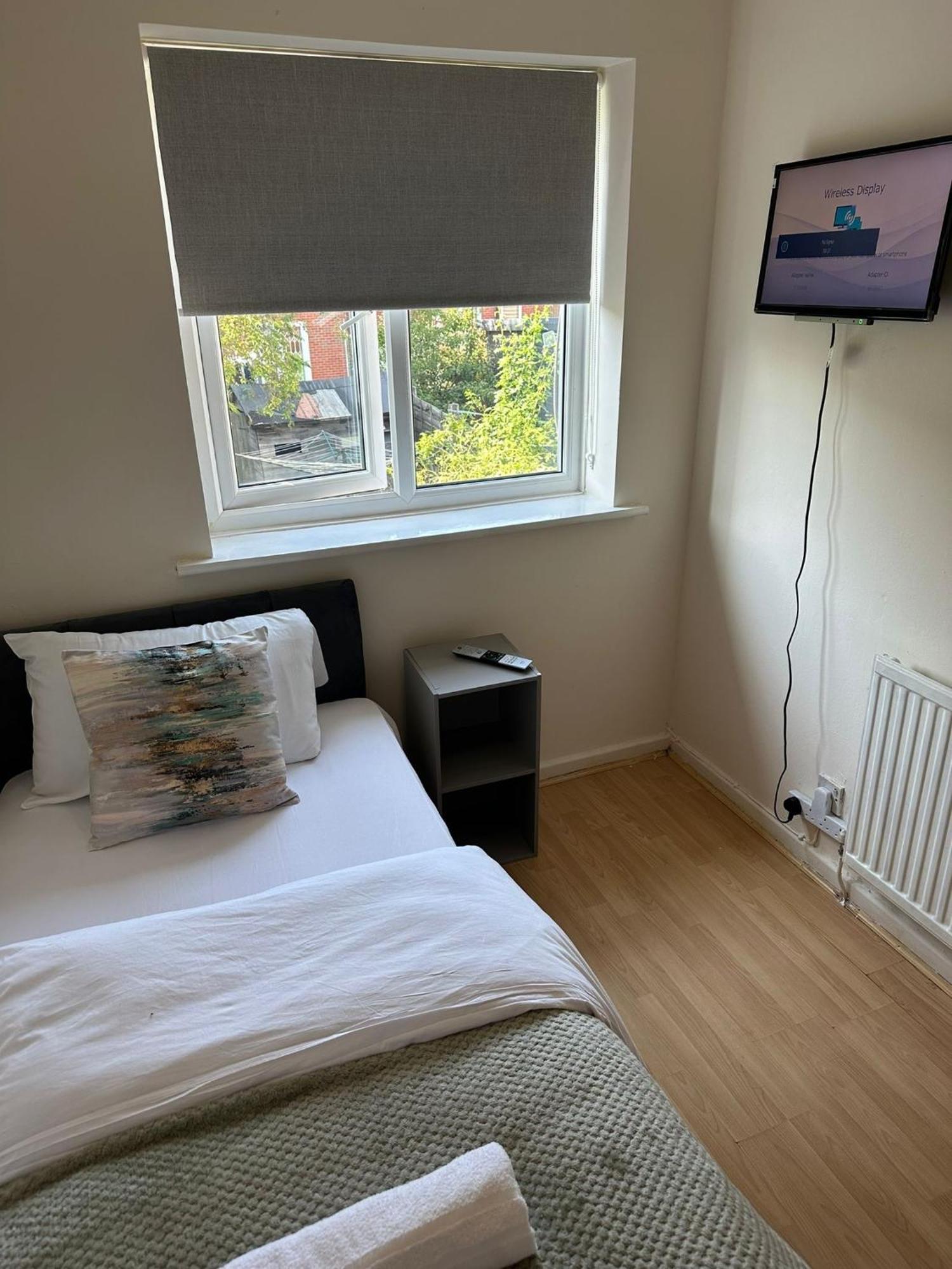 3 Bedroom Apartment Close To Manchester City Stadium And Coop Live מראה חיצוני תמונה